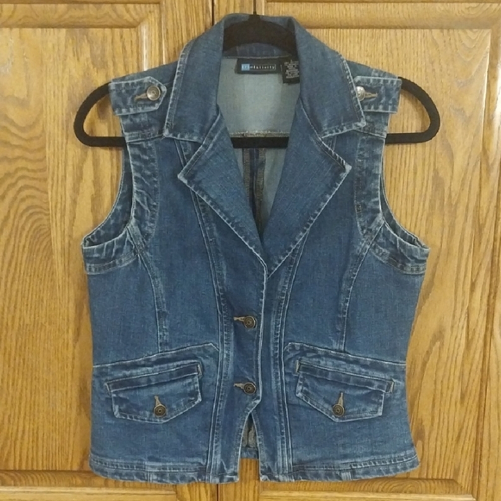 Relativity Women's Denim Vest Size Small Medium Blue Wash Y2K Western Indie 90's - Picture 1 of 12